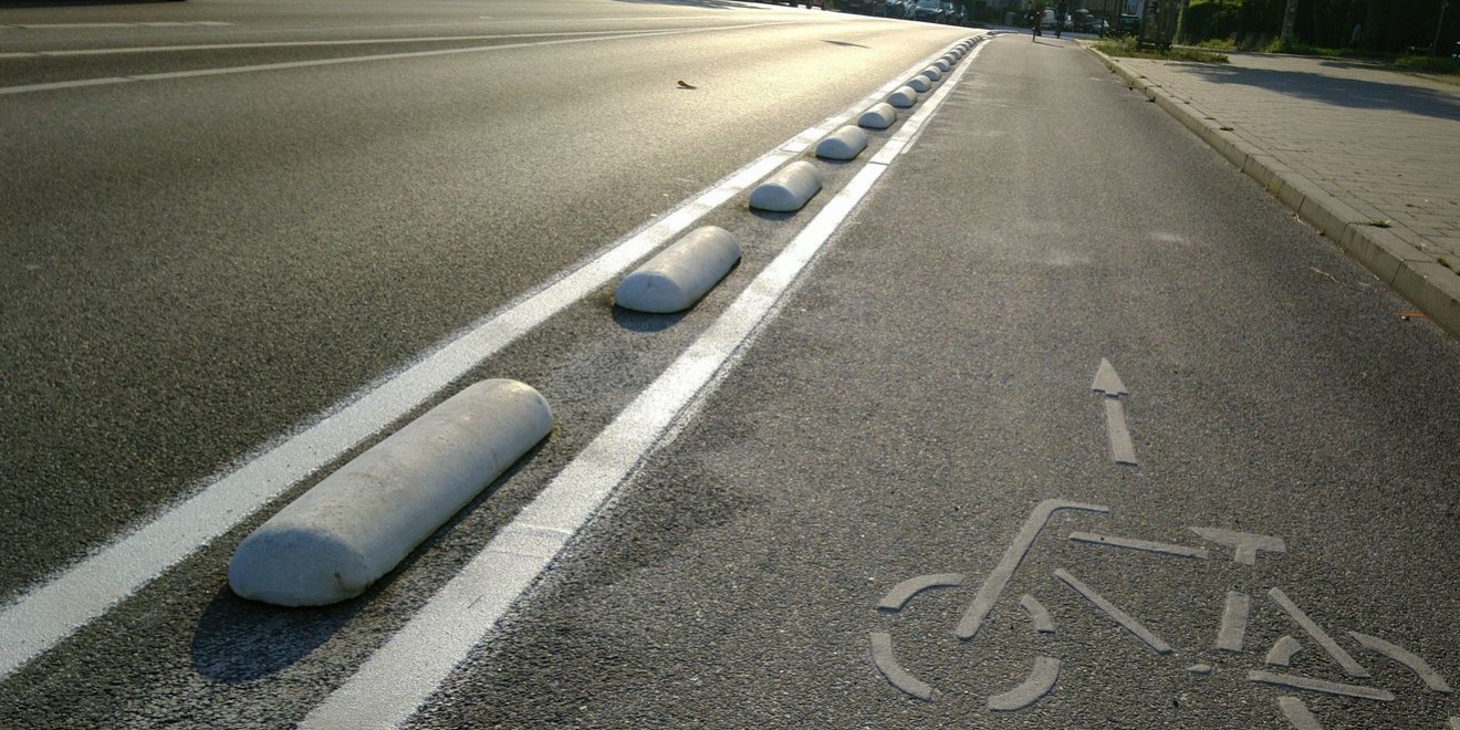 23-05-30 protected bike lanes