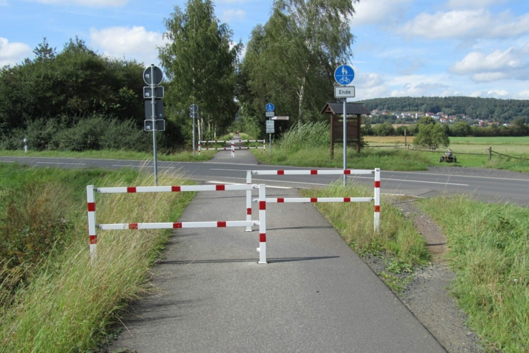 umlaufsperre-am-milseburgradweg-2011